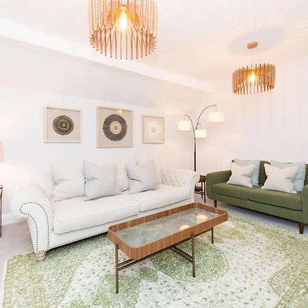 The Tower By Harrogate Serviced Apartments Esterno foto