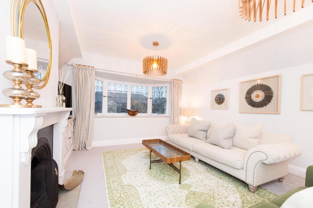 The Tower By Harrogate Serviced Apartments Esterno foto