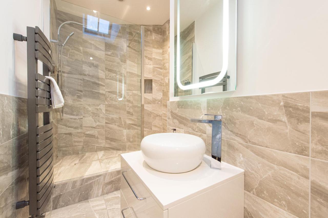 The Tower By Harrogate Serviced Apartments Esterno foto