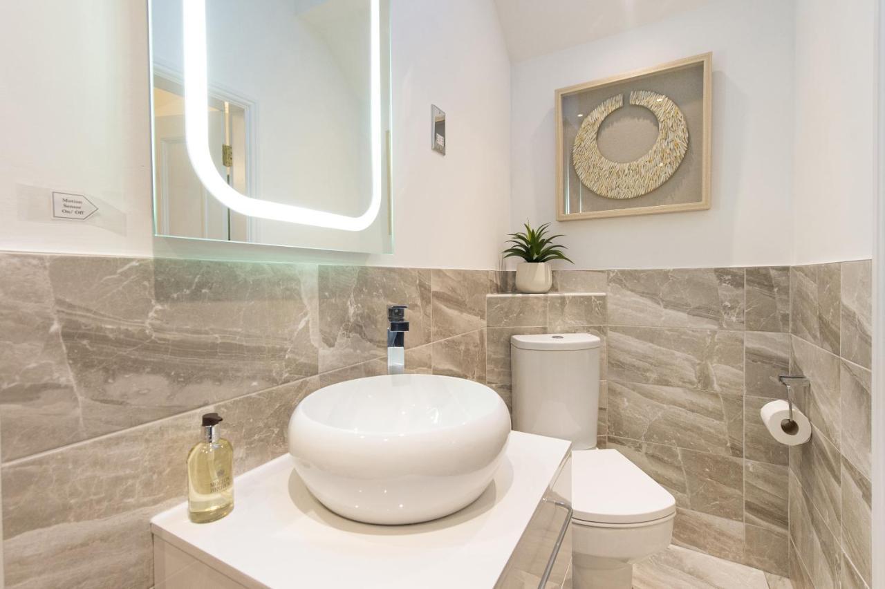 The Tower By Harrogate Serviced Apartments Esterno foto