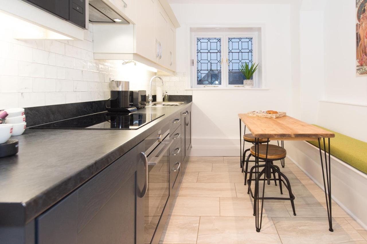 The Tower By Harrogate Serviced Apartments Esterno foto