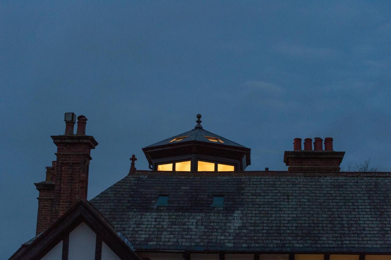 The Tower By Harrogate Serviced Apartments Esterno foto