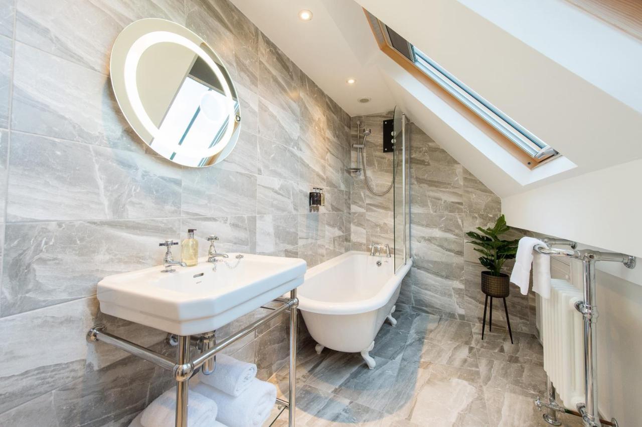 The Tower By Harrogate Serviced Apartments Esterno foto