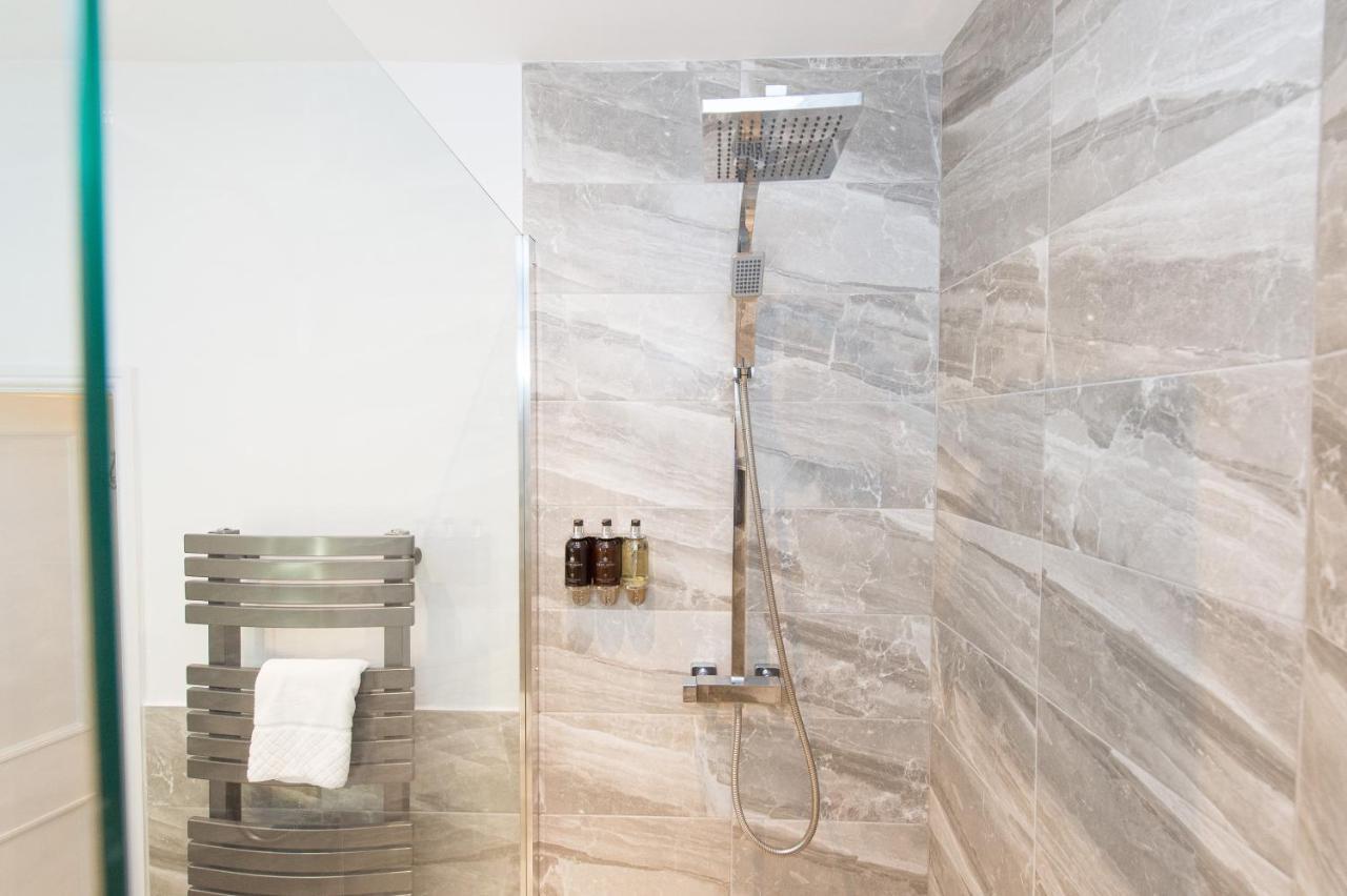 The Tower By Harrogate Serviced Apartments Esterno foto